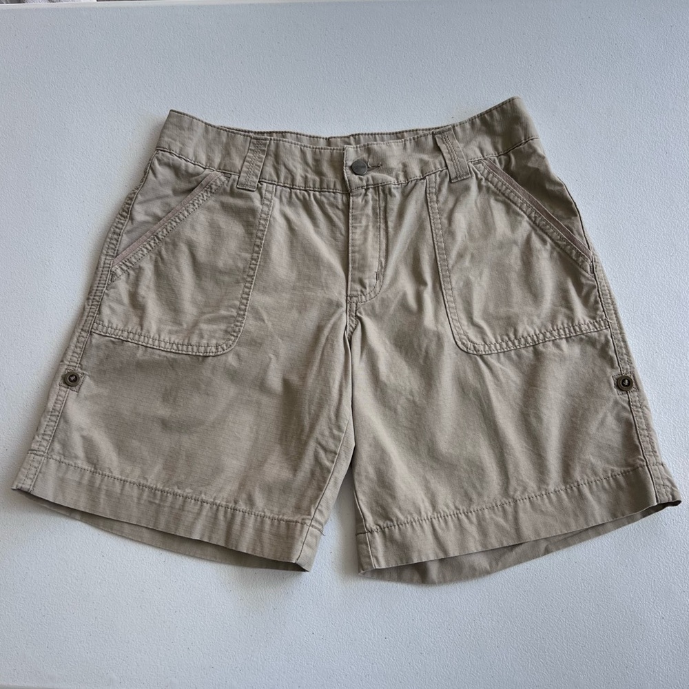 Carhartt Khaki Cargo Shorts Womens Size 8 Original Fit
Outdoors Roll-Up Hem